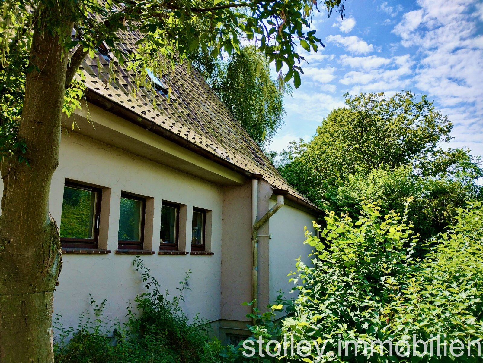 Straßenansicht aus Nordost